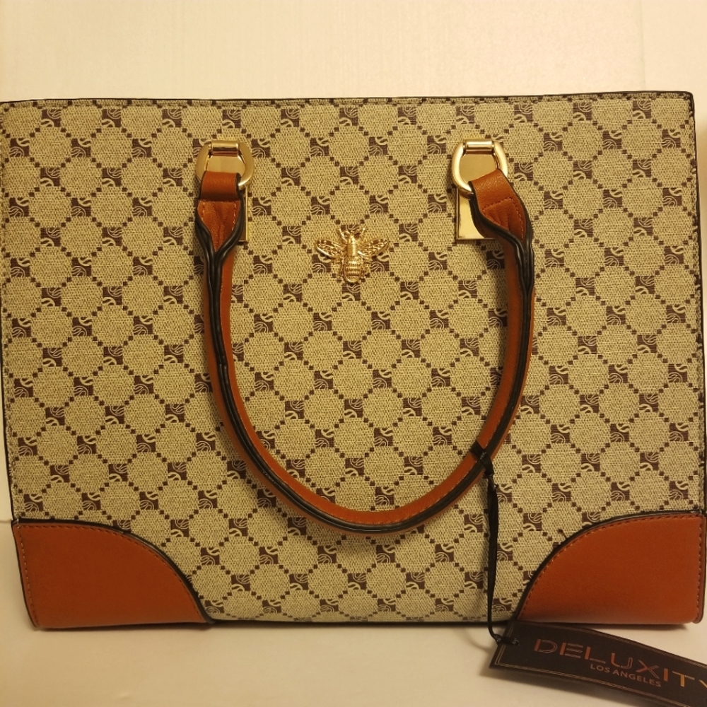 Deluxity Los Angeles handbag